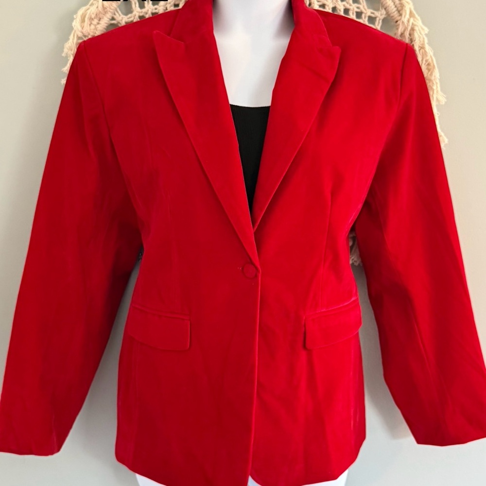 Chic Red Women's Blazer
